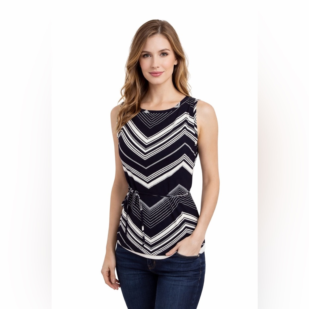 Vintage Y2K Studio Y Black & White Chevron Sleeveless Tie-Waist Top